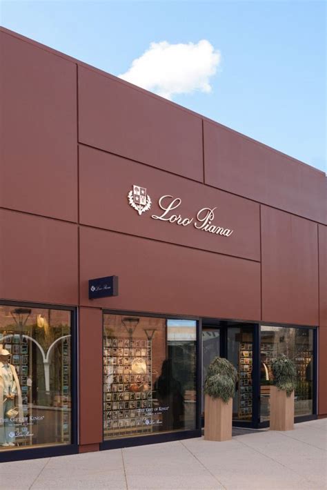 loro piana ownership.